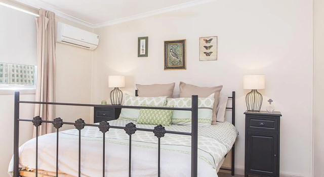 Stoneleigh Cottage Bed and Breakfast, Foglalás Nyaraló Angaston Barossa Valley