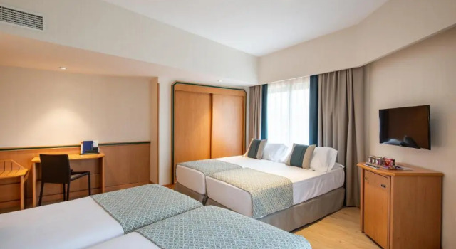 Четырёхместный номер Hotel Praga