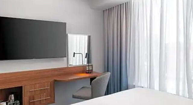 Одноместный номер Standard Hampton by Hilton Canterbury
