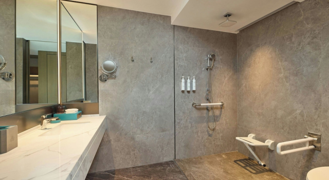 Двухместный номер Deluxe с видом на город Отель Courtyard by Marriott Zhuhai