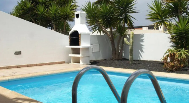 Вилла с 3 комнатами Villas Puerto Rubicon