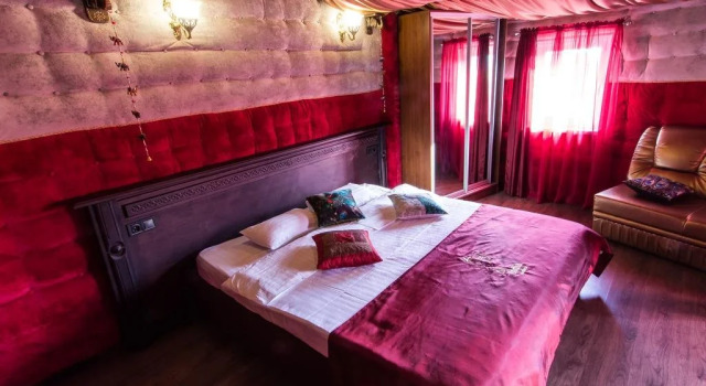 India Palace Hotel