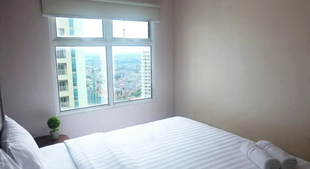 1 BR Comfort Central Park By Travelio, Book Hotel Grogol Jakarta