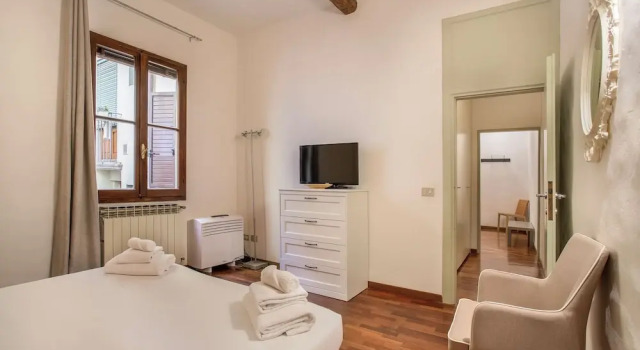 Two Bedroom Aparment, Забронировать Апартаменты/квартира Флоренция Тоскана, рядом с Дом Буонаротти