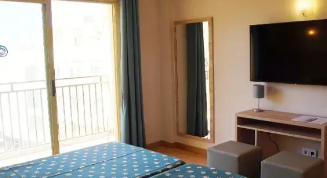 Standaard Tweepersoonskamer met balkon Hotel Iris
