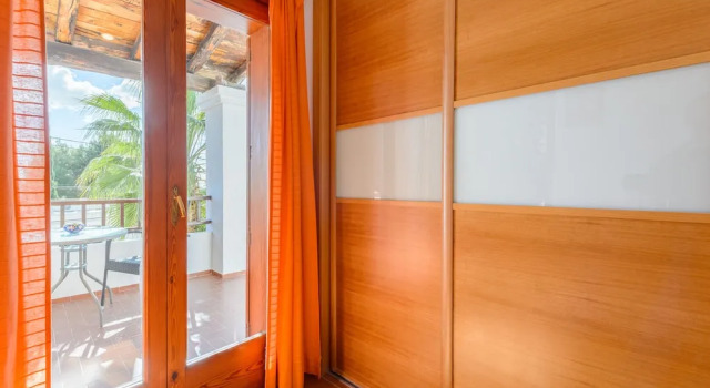 Вилла с 4 комнатами Villa Can Giovanni