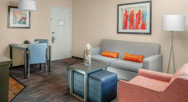 Люкс c 1 комнатой Addison Suites