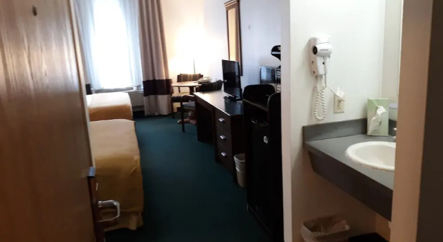 Четырёхместный номер Standard Pleasant Moose Lodge