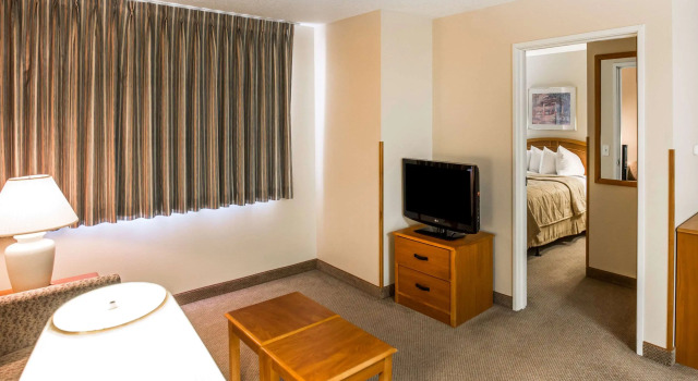 MainStay Suites Dubuque, Rezervasyon Otel Dubuque Iowa