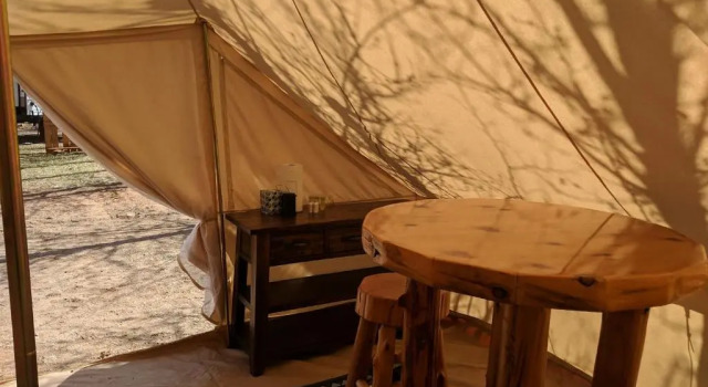 Тент FunStays Glamping Setup Tent in RV Park #6 OK-T6