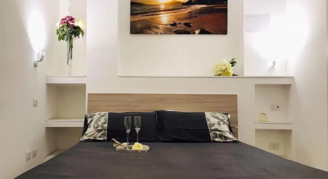 Holiday Home by the sea and the Historic Center of Rome, Забронировать Отель Отели Лацио с парковкой, Парковка