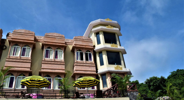 Hotel Garh Kumbha, Забронировать Отель Отели штата Раджастхана с парковкой, Парковка