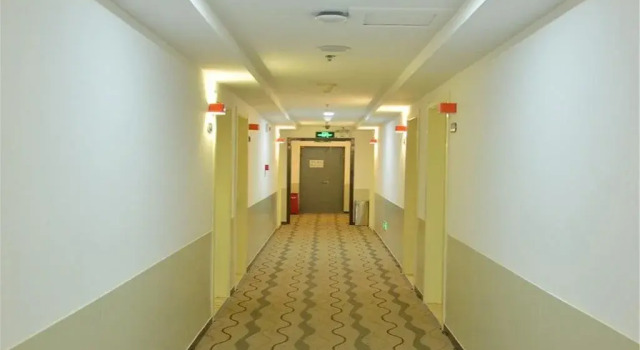 Youth Holiday Hotel (Beijing Peking University Stomatological Hospital Minda Branch)