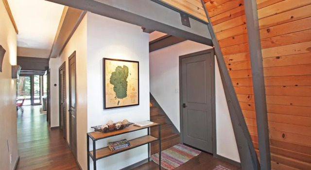 Aplin Base Camp House 3 Bedrooms 2.5 Bathrooms Home, Забронировать База отдыха Тахо-Сити Норт-Лейк-Тахо