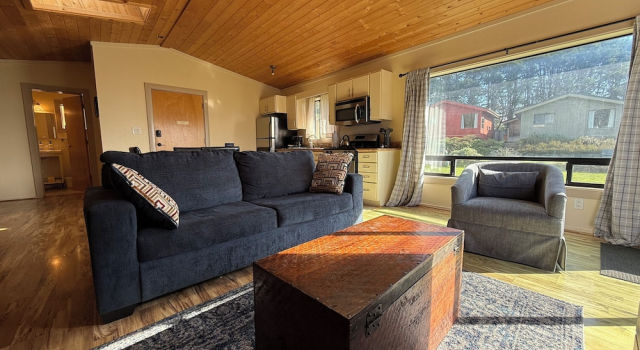 Коттедж Deluxe Cottages at Little River Cove