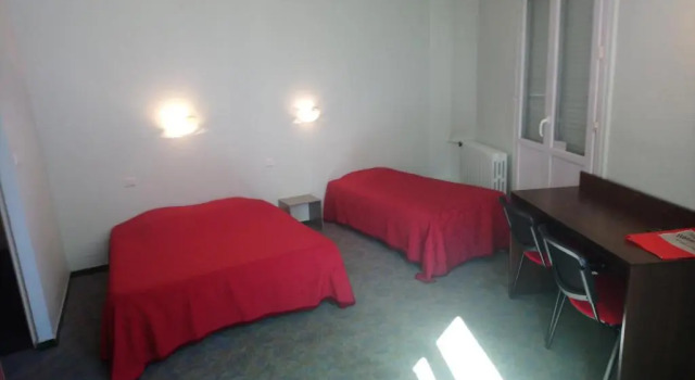 Семейный номер Superior Hotel Moliere