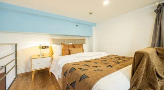 Двухместный люкс Business Rongju Hotel (Pengpu New Village,Shanghai)