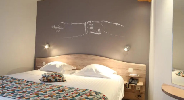 Двухместный номер Standard с видом на реку Best Western Le Pont dOr