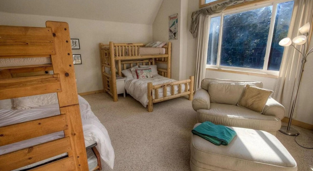 Knotty Pine Retreat by Lake Tahoe Accommodations, Забронировать Отель Тахома Норт-Лейк-Тахо