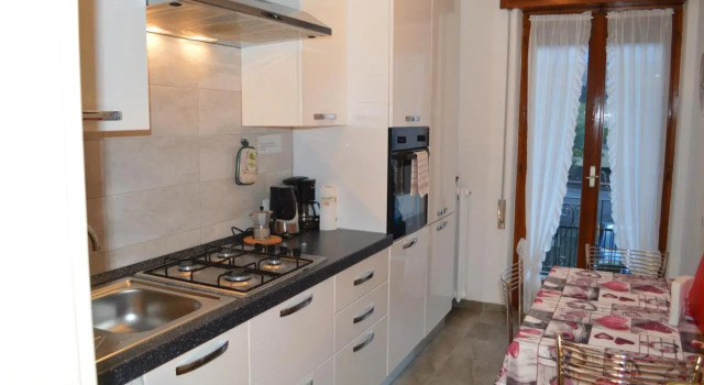 Bettys House, Prenota Appartamento Hotel a Como con parcheggio, Parcheggio