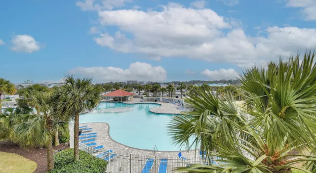 Апартаменты с 2 комнатами с балконом Barefoot Resort Condo ~ 2 Mi to Beach Access!