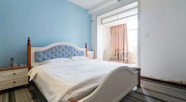 Люкс Business Red Ant Hotel (Xinxiang Normal University Pangdonglai)