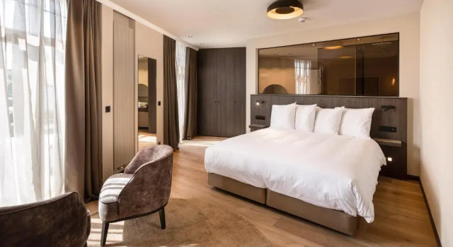 Полулюкс Hotel Britannia