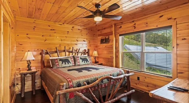 Amazing 3 Bedroom Cabin with Incredible Views