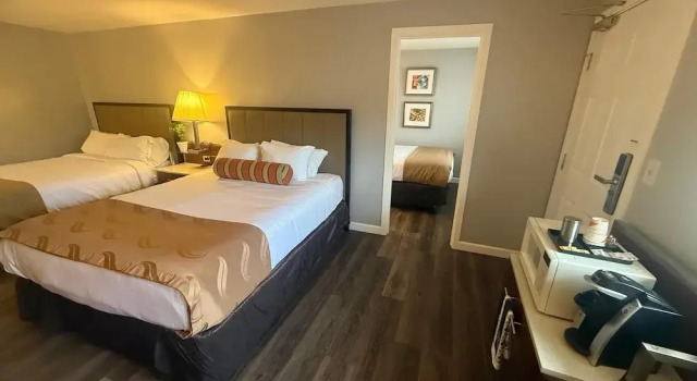 Номер Executive Naval Suites by FairBridge