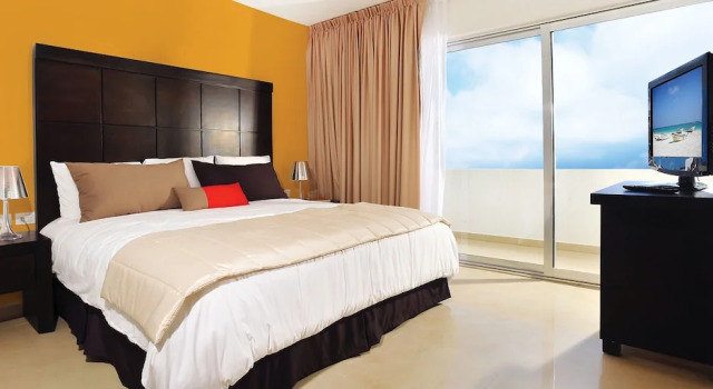 Полулюкс Bambu Suites - Near Quinta Avenida