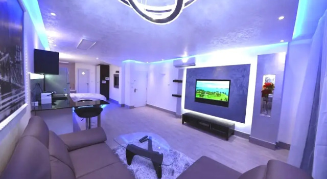 Jordan Luxury Suite