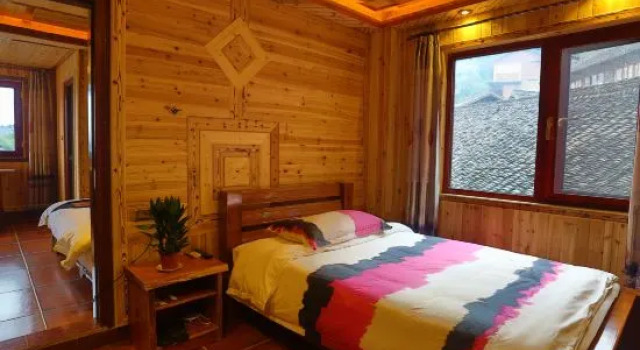 Семейный номер Deluxe с балконом и с красивым видом из окна Longji Holiday Hotel