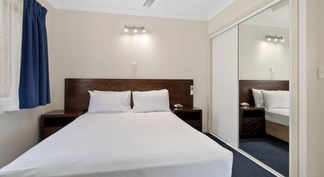 Люкс Quality Hotel Robertson Gardens