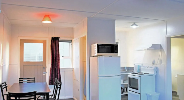 Люкс с 2 комнатами Comfort Inn Westshore Beach