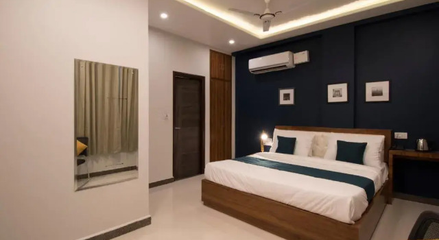 Uc Tonk Phatak by OYO Rooms, Забронировать Отель Отели штата Раджастхана с парковкой, Парковка