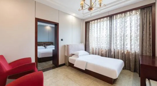 Family Suite World Hotel