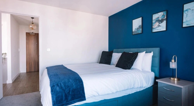 Apartment Sleeps 5 With Air Conditioning, Book Lejlighed Birmingham West Midlands