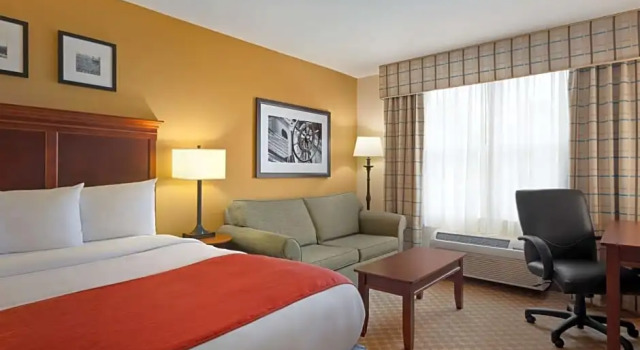 Двухместный номер Standard Country Inn & Suites by Radisson, Holland, MI