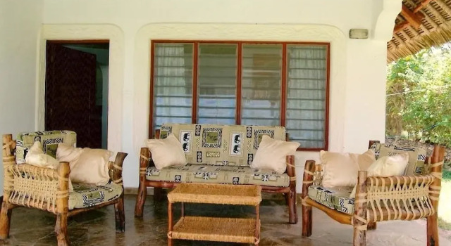Коттедж Comfort Simba Oryx Beach Cottages