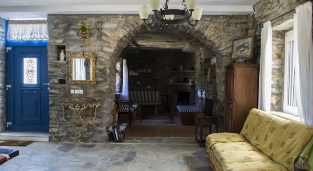 Drakos Retreat Kea, Забронировать Вилла Лулилида Кея