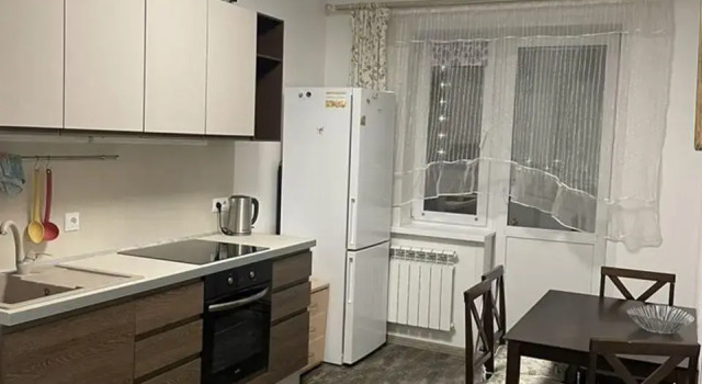 Apartments on 138 Lenin Avenue, Prenota Appartamento Hotel a Central Russia con parcheggio, Parcheggio