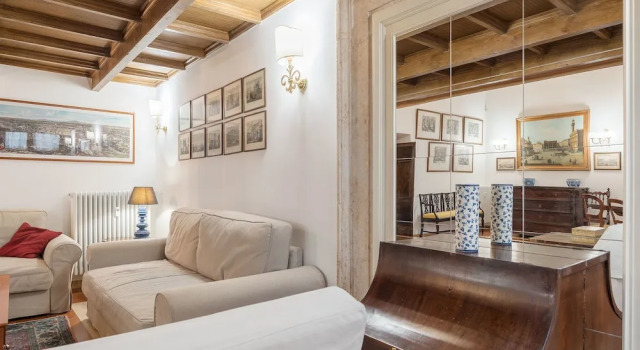Campitelli Fascinating Apartment
