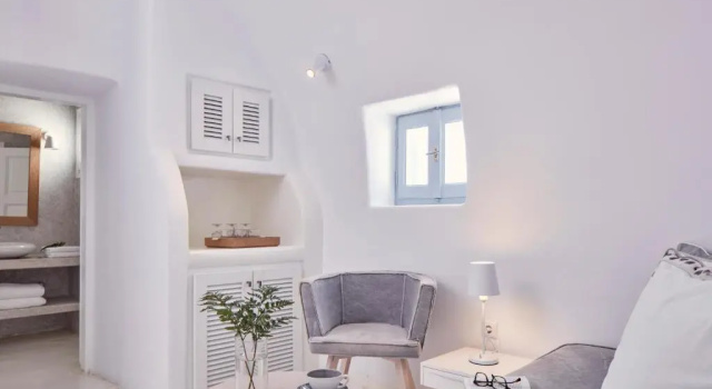 Трёхместный номер Standard Cliff Side Suites