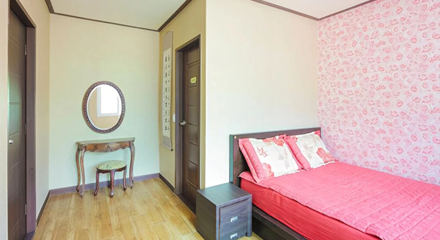 Pocheon Ant Village White House Pension
