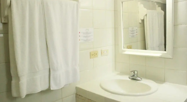 Двухместный номер Comfort с балконом и с красивым видом из окна Beach Hotel Casa Nina
