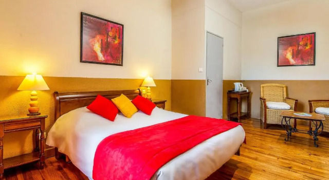 Номер Superior Logis Hôtel Restaurant des Corbières