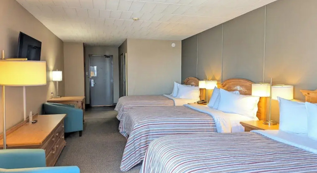 Трёхместный номер Standard с видом на город Confederation Place Hotel