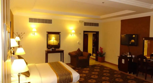 Люкс Business Qasr Al Sahab