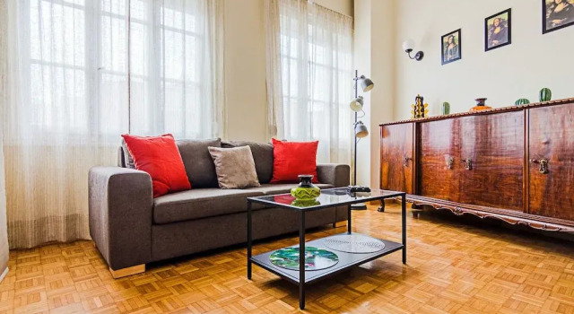 Hippy Decorated 2 Bedrooms Apartment, Забронировать Апартаменты/квартира Афины Острова Саронического залива - Аттика, рядом с Холм Филопаппос