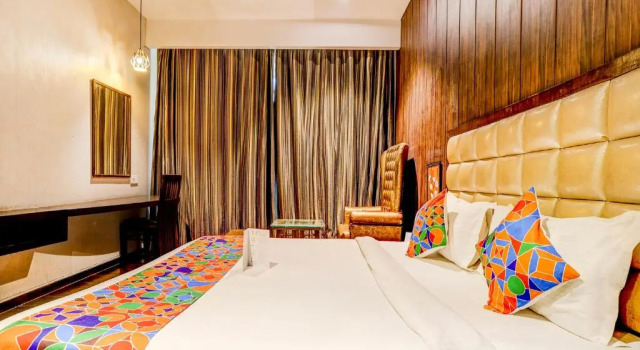 Hotel Orbion Mall Road, Rezervovat Hotel Hotely v Punjab s parkováním, Parkování